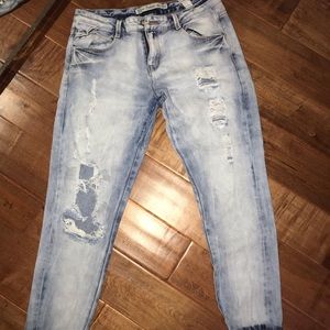 Zara Jeans - Ripped Boyfriend Jeans Zara Jeans - Ripped Boyfriend Jeans